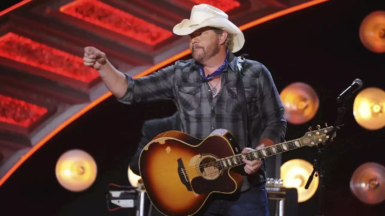 Country singer Toby Keith 'feeling good' after cancer diagnosis