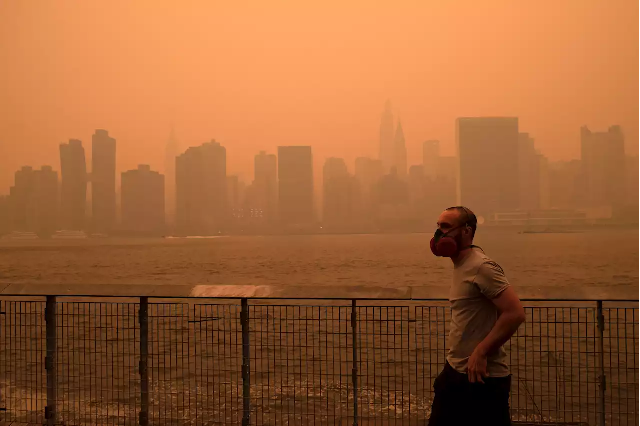 Unhealthy wildfire smoke heading to NYC, state — again