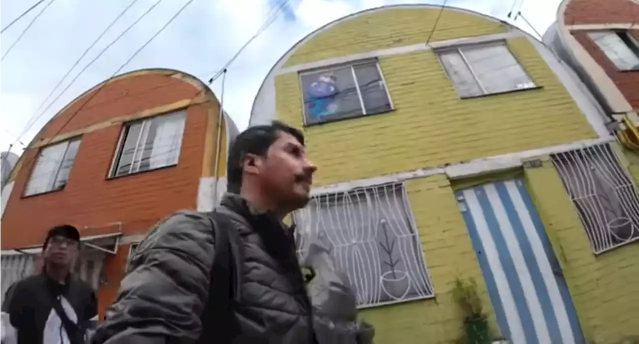 ‘Youtuber’ encontró el extraño barrio en Bogotá de las casas redondas y se llevó susto - Pulzo