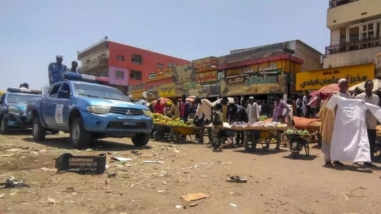 Soudan: violents combats à Khartoum, les deux généraux ennemis s'expriment pour l'Aïd