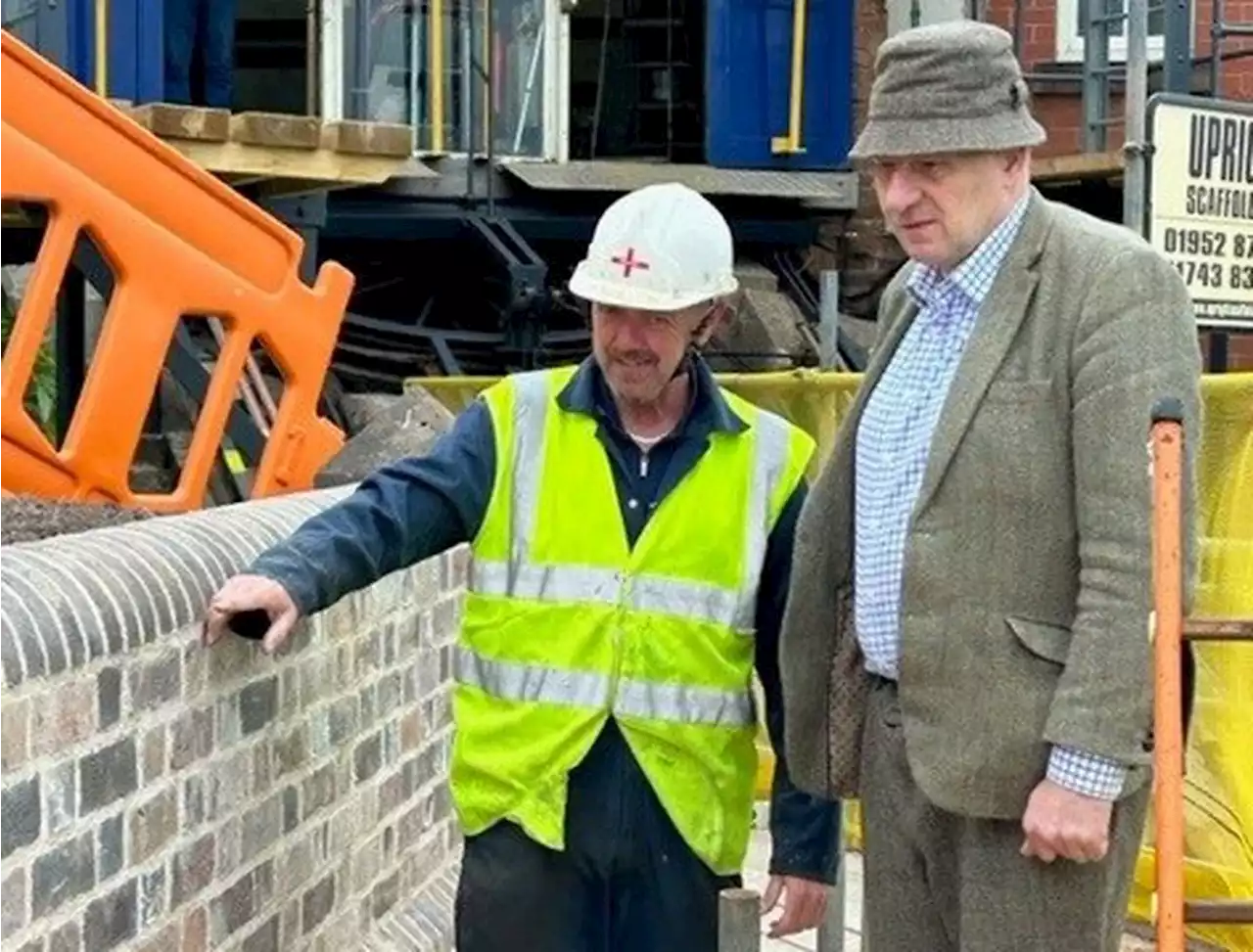 Bridgnorth Cliff railway owner 'yet to sign for wall repair work as costs rise'