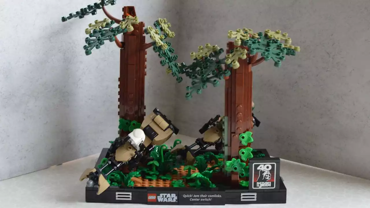 Lego Star Wars Endor Speeder Chase Diorama review