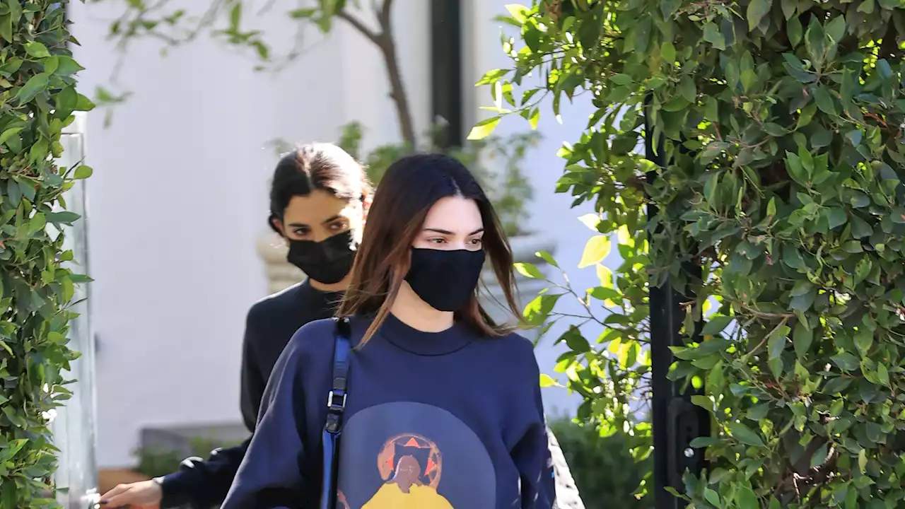 Kendall Jenner’s Go-To UGG Bootie Is on Sale