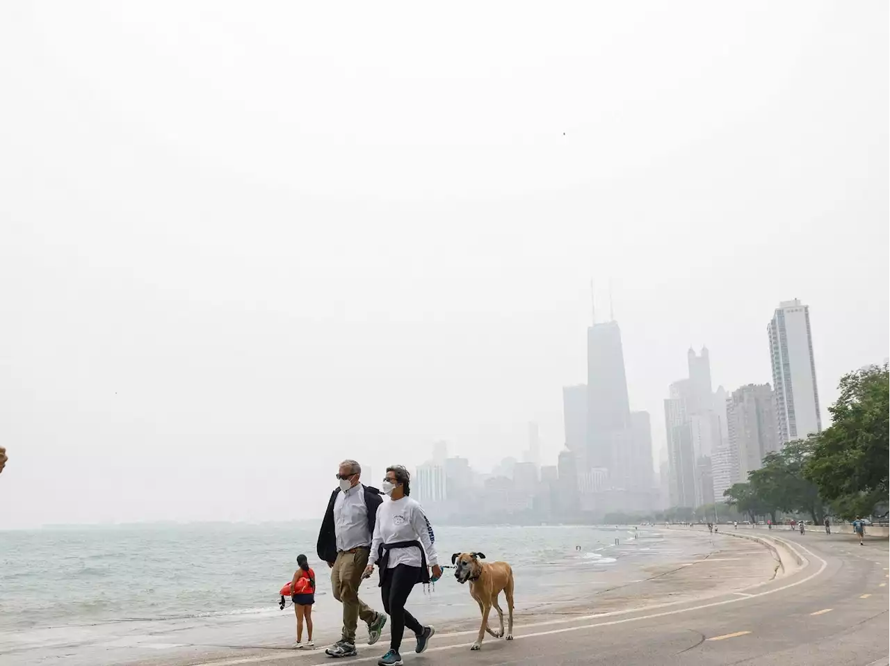 Canadian wildfires causing unhealthy air quality again in Chicago and other parts of the U.S.