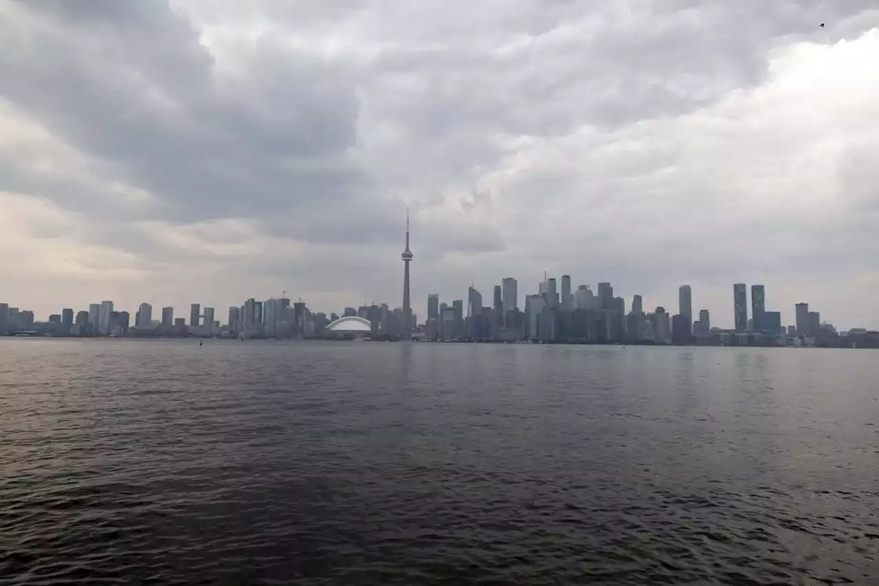 Toronto’s air quality is among the worst in the world — again — due to wildfire smoke