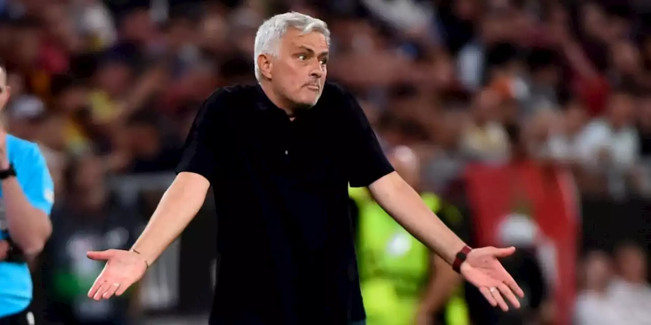 Mourinho e l'arbitro, arriva la squalifica: punito il tecnico della Roma