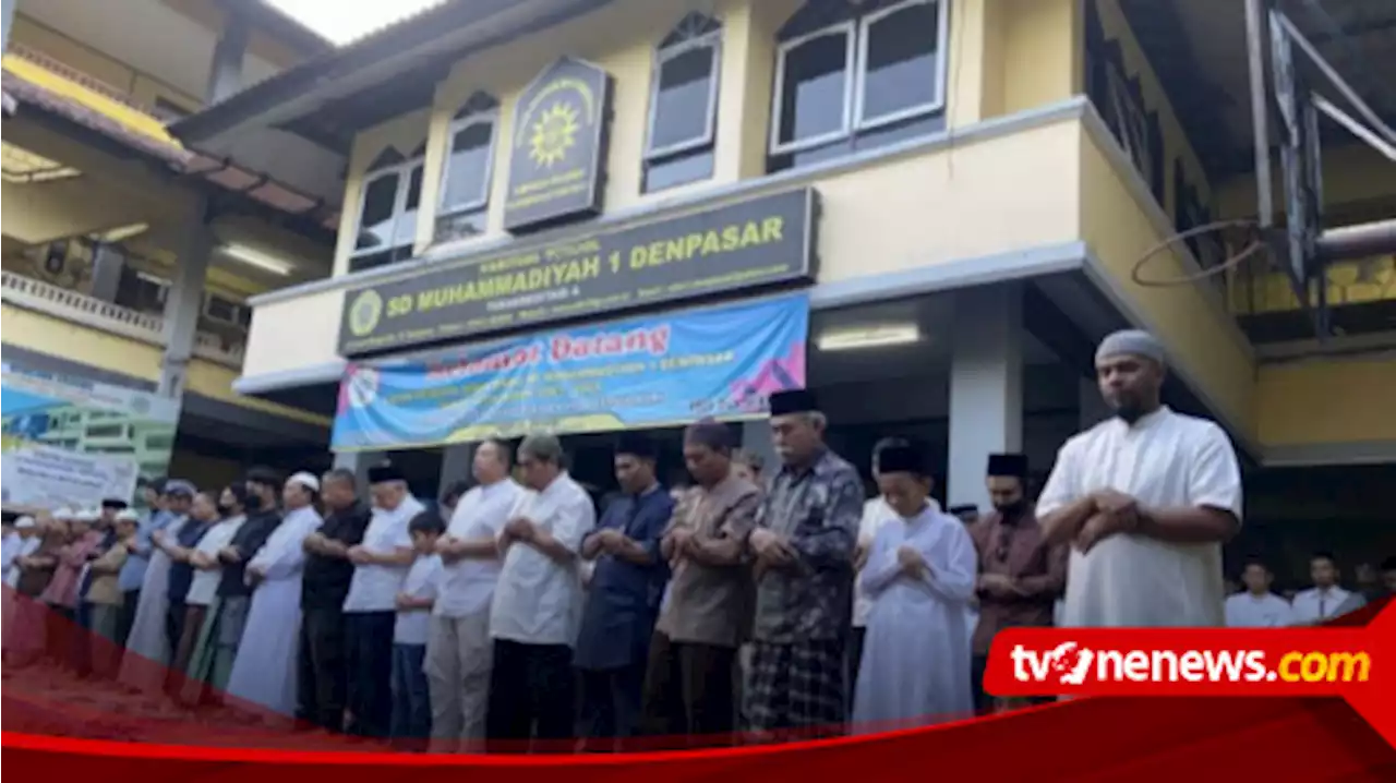 Warga Muslim Bali Melaksanakan Shalat Idul Adha di Gedung Muhammadiyah Kota Denpasar