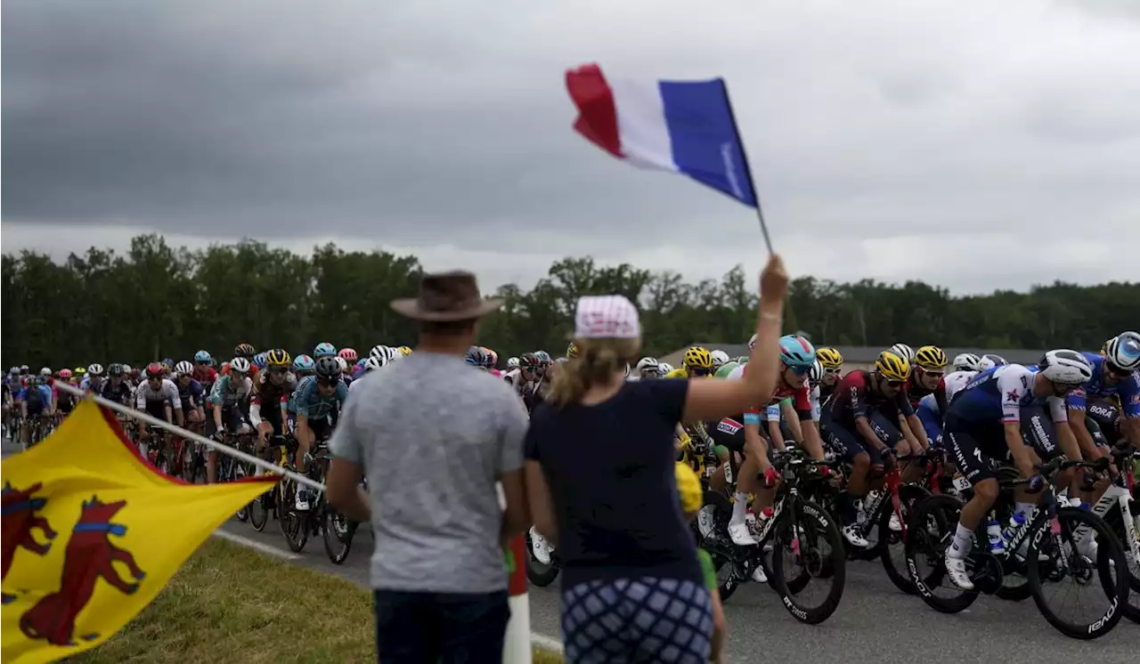 Tour de France riders won’t face automatic exclusion in case of COVID-19 positive test