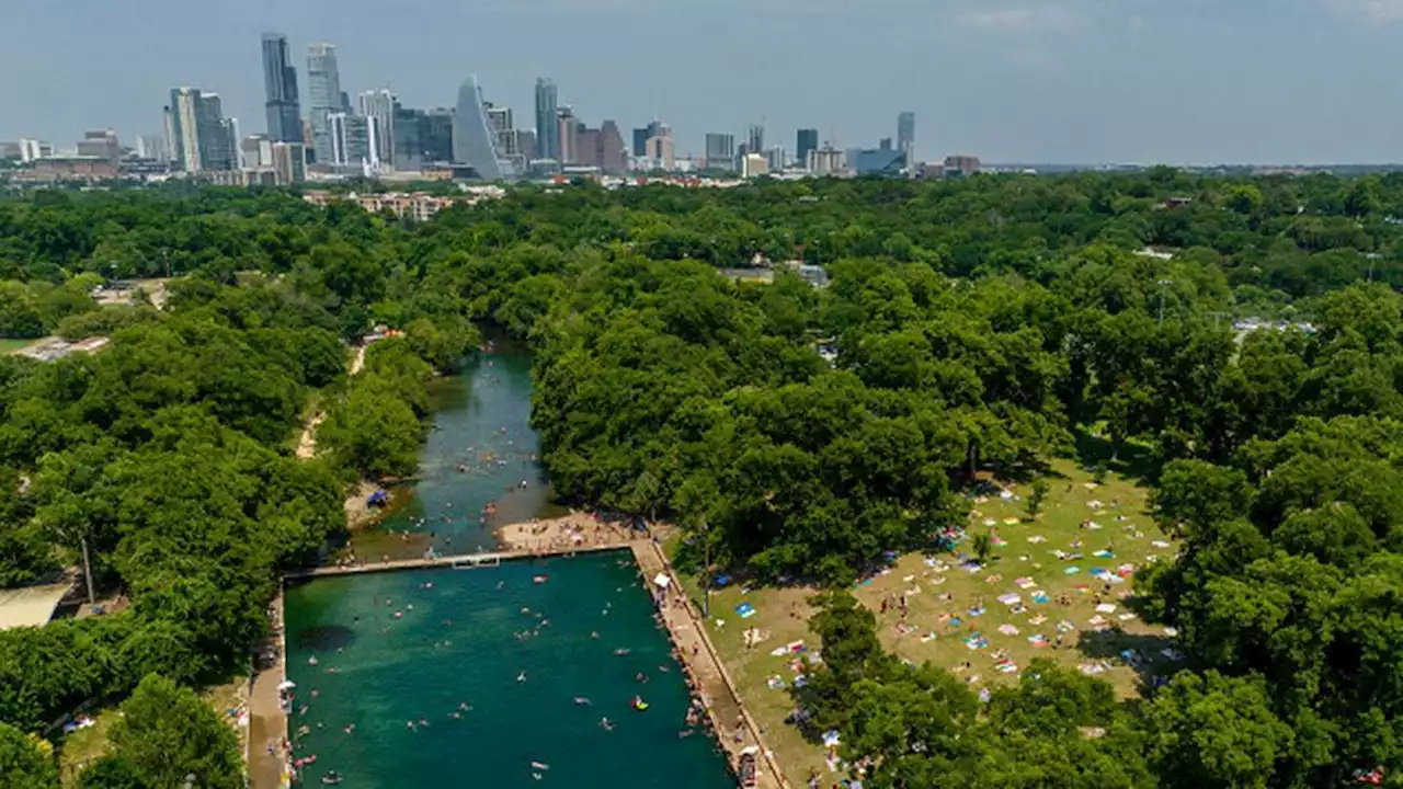 ER visits and EMS calls for heat-related emergencies are up, as Texas battles extreme heat: CDC