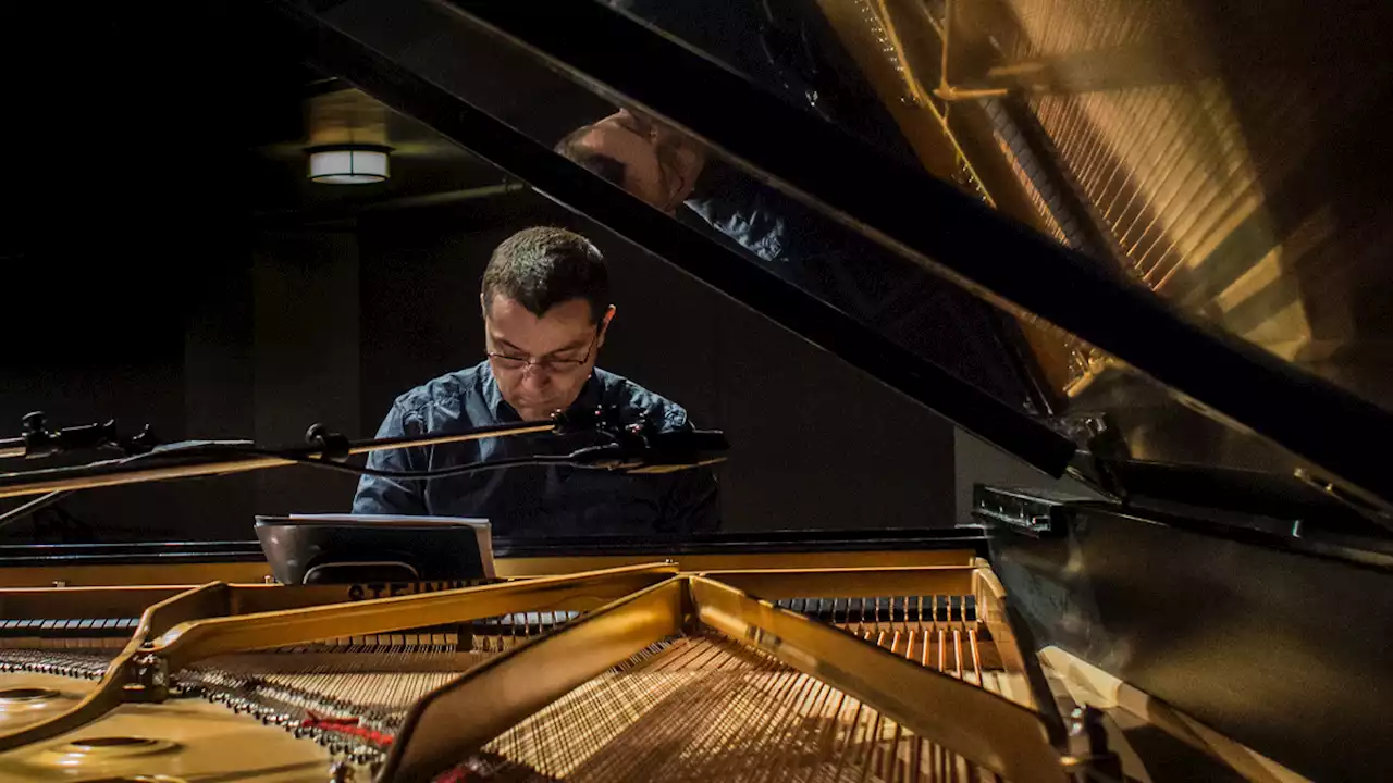 Pianist Pandelis Karayorgis renews his Chicago connections and makes some new ones - Chicago Reader