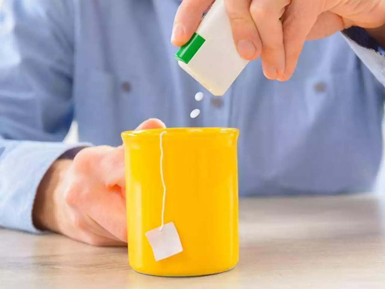 L’aspartame è cancerogeno? Che cosa potrebbe stabilire l’Oms, e quali sono davvero i rischi