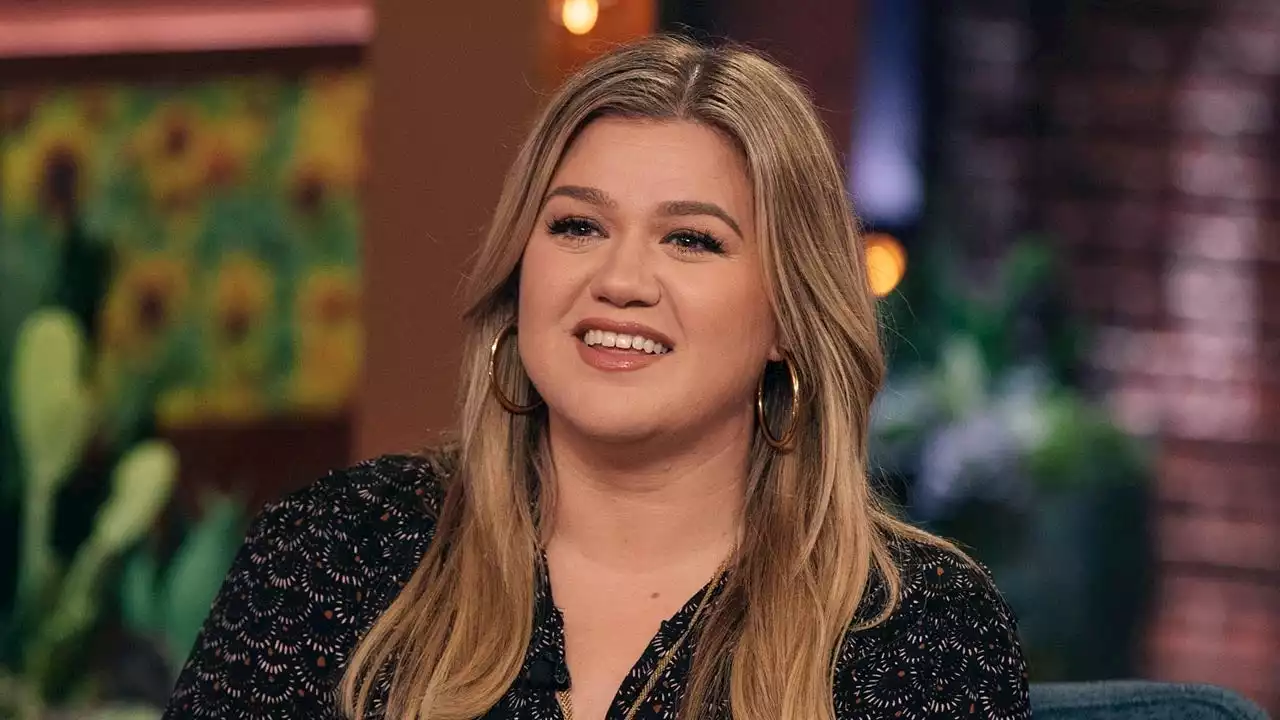 Kelly Clarkson Reveals She Was Taking Antidepressants During Divorce