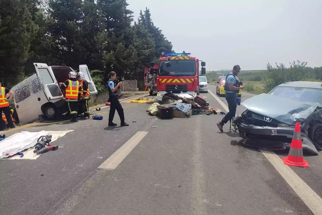 Trois blessés dans une violente collision entre une camionnette et une voiture dans l'Hérault