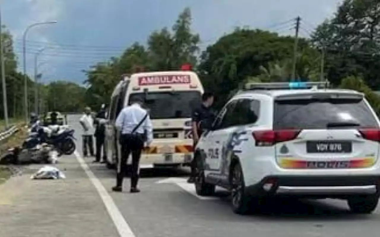 Remaja maut motosikal langgar penghadang besi jalan