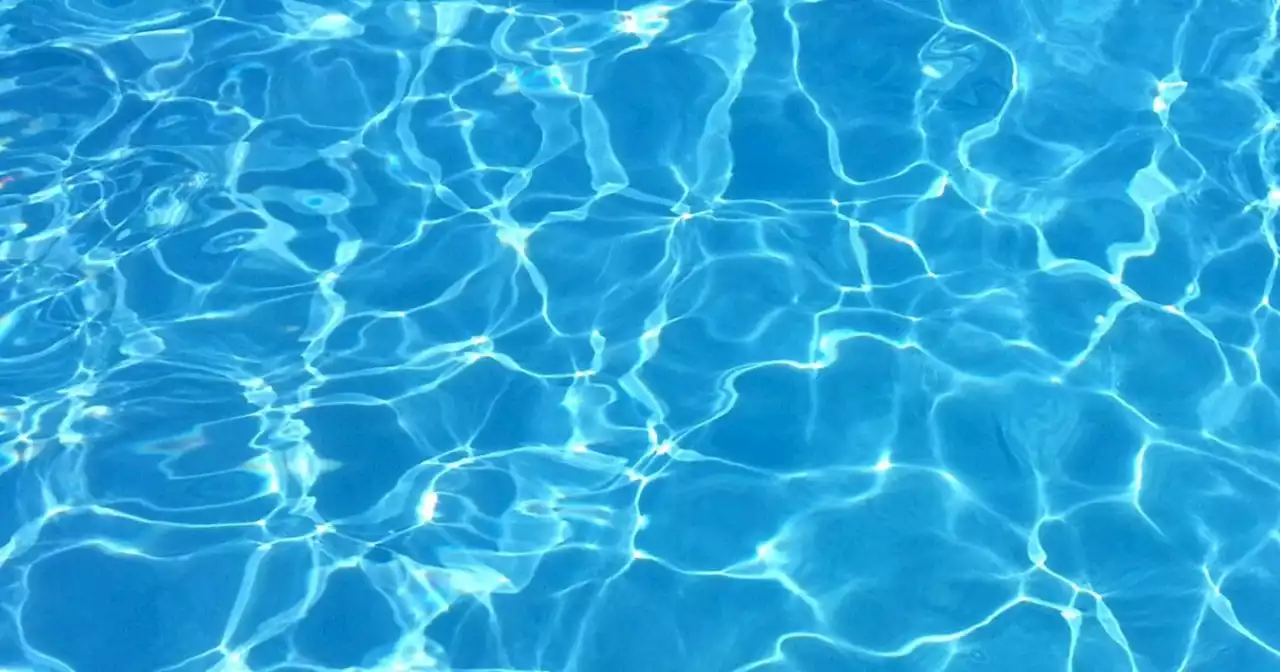 3-year-old boy dies after drowning in apartment pool