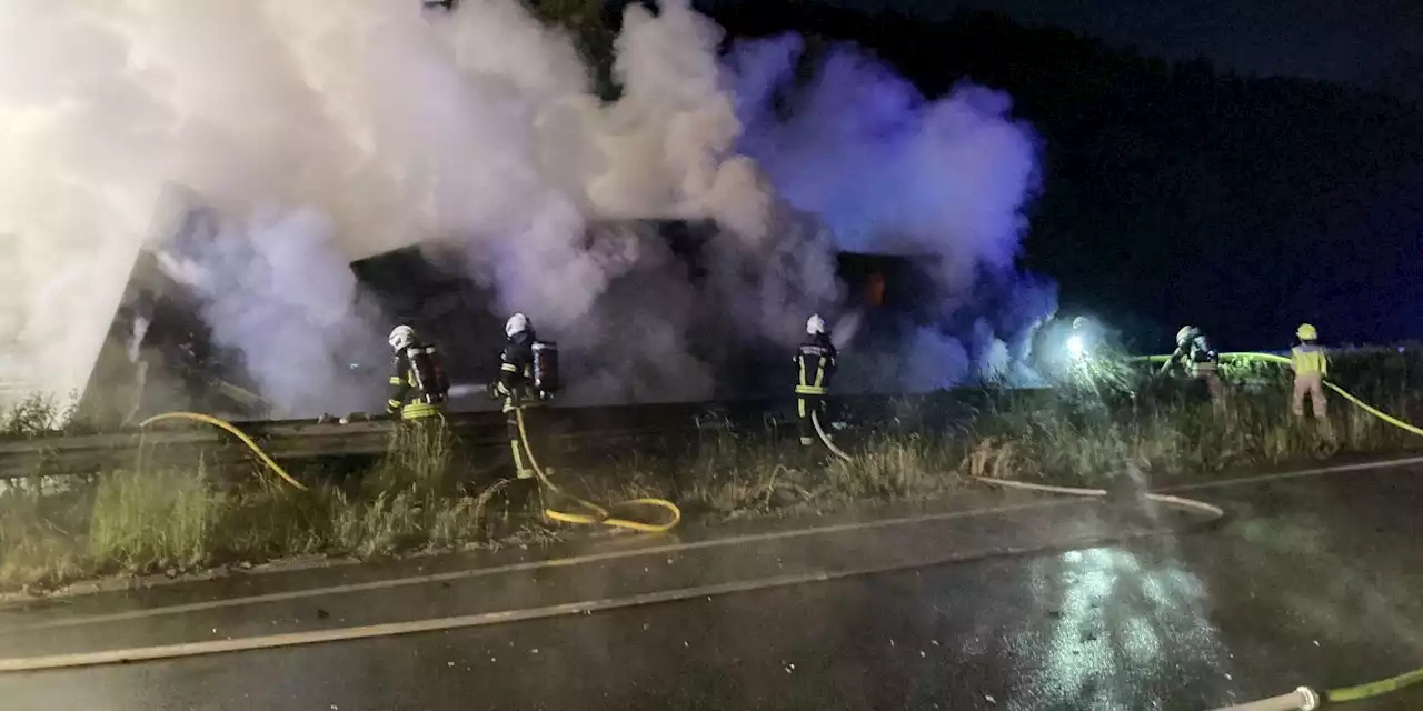 Lkw-Brand – Polizei muss ganze Autobahn sperren