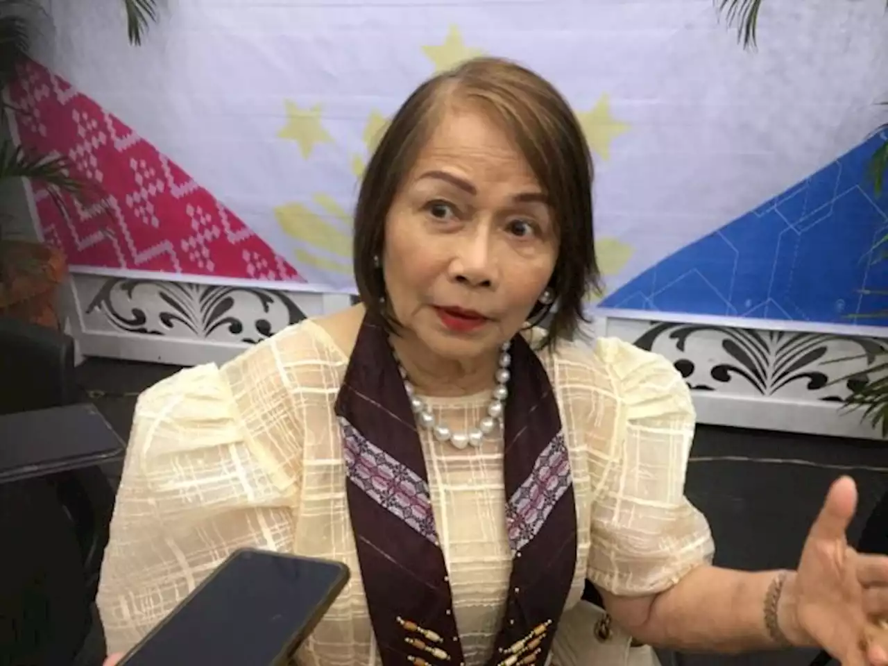 Davao Oriental Gov. Corazon Malanyaon dies at 73