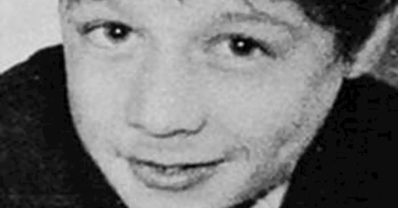 Decision to halt prosecution of British army veteran over 1972 murder quashed