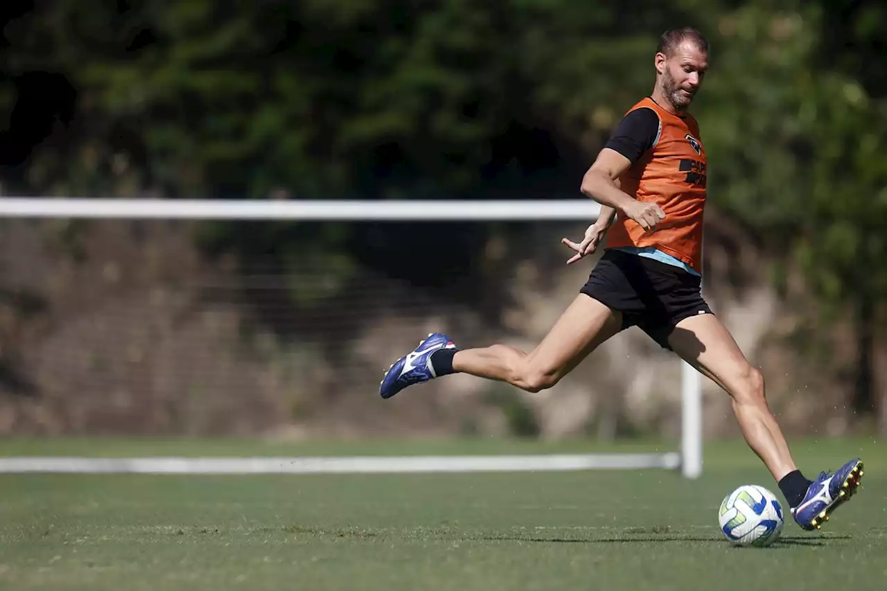 Botafogo relaciona Joel Carli para partida contra o Magallanes, última antes de aposentadoria