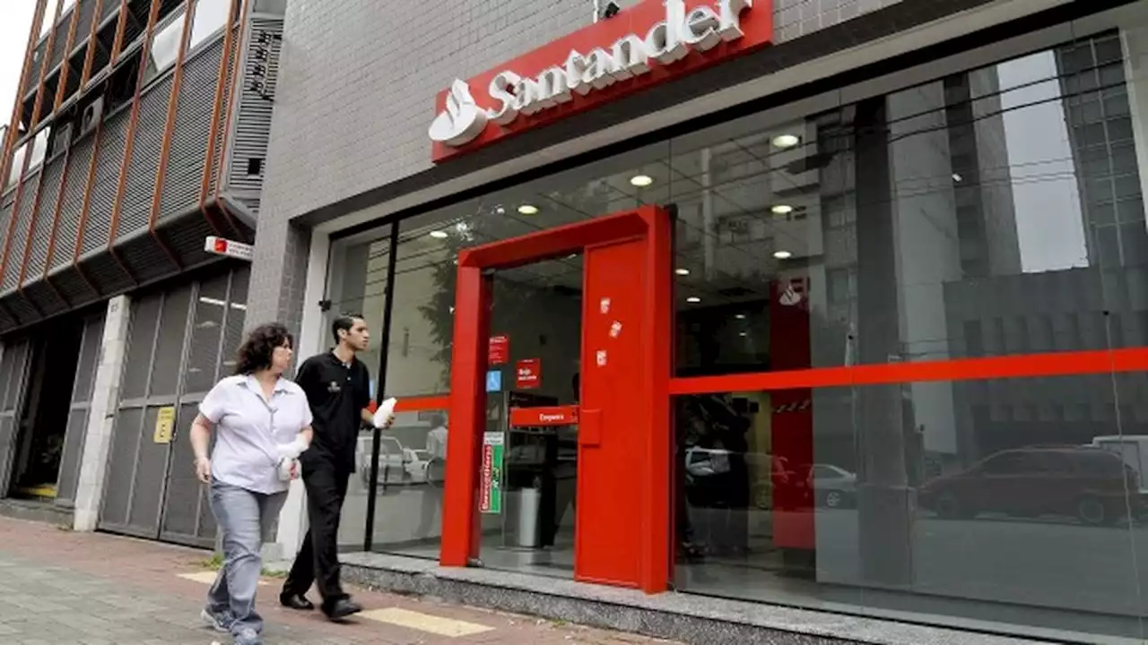 Santander abre 800 vagas para assessores de investimento no país