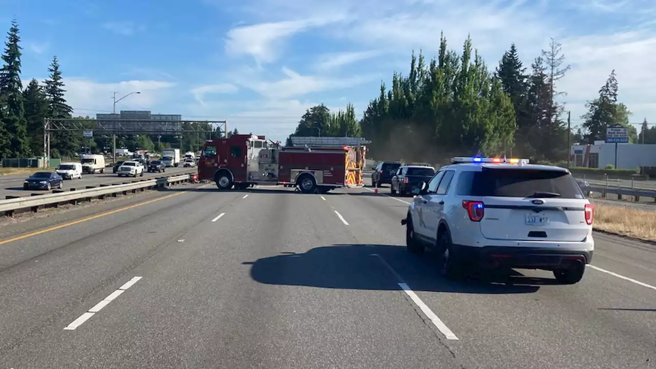 All lanes of northbound I-5 through Marysville blocked for collision