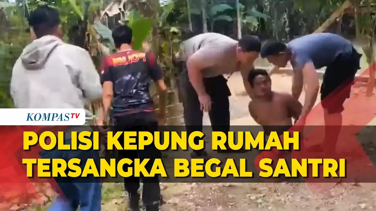 Detik-Detik Polisi Kepung Rumah Tersangka Pembegal Santri di Bangkalan