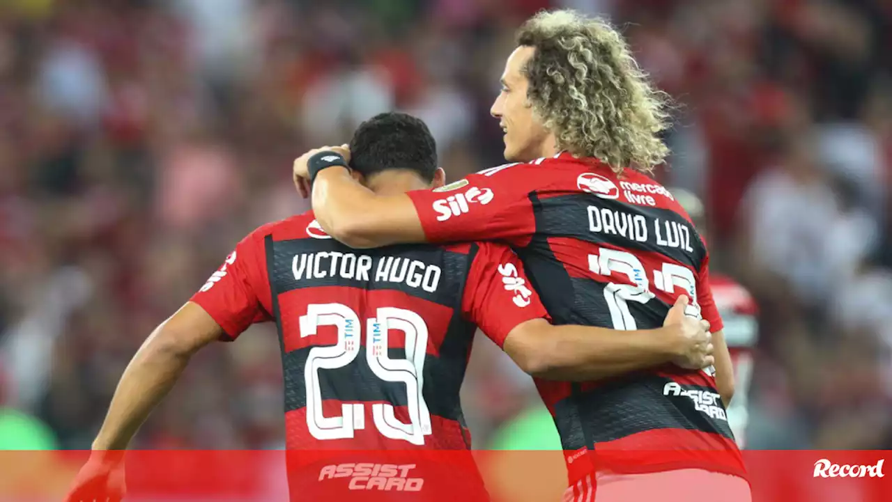 Flamengo goleia Aucas e avança para os oitavos de final da Libertadores