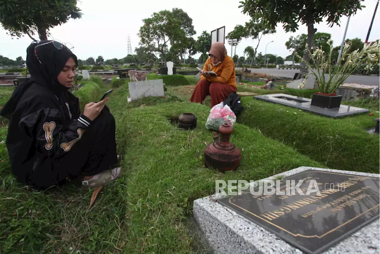 Doa Takziah Orang Meninggal dan Mengapa Dianjurkan Dibaca? |Republika Online