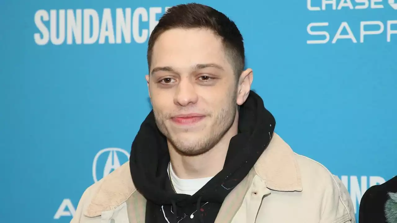 Comedian Pete Davidson checks into rehab