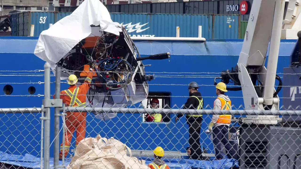 Coast Guard: 'Presumed human remains' found in wreckage of submersible