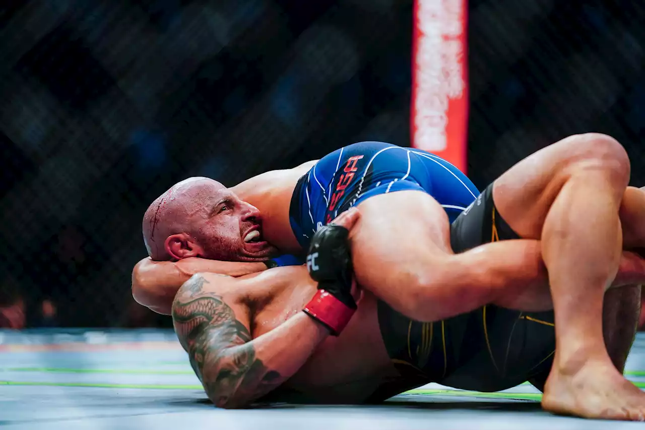 Alex Volkanovski relives stunning moment that had him thinking 'I'd rather die than tap'