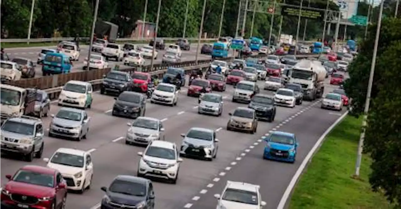 Aidiladha: Slow moving traffic on NSE due to accidents, breakdowns