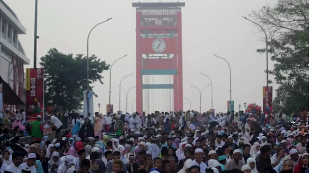 Dipakai Salat Idul Adha, Jembatan Ampera Palembang Ditutup 3 Jam