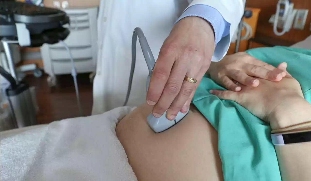 CDC: Pregnant women with COVID were older, whiter, more educated as disease evolved