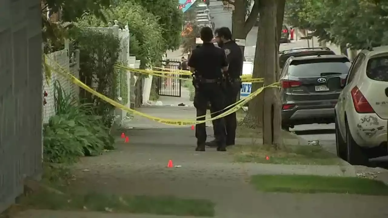 18-year-old man shot in the chest, killed in the Bronx