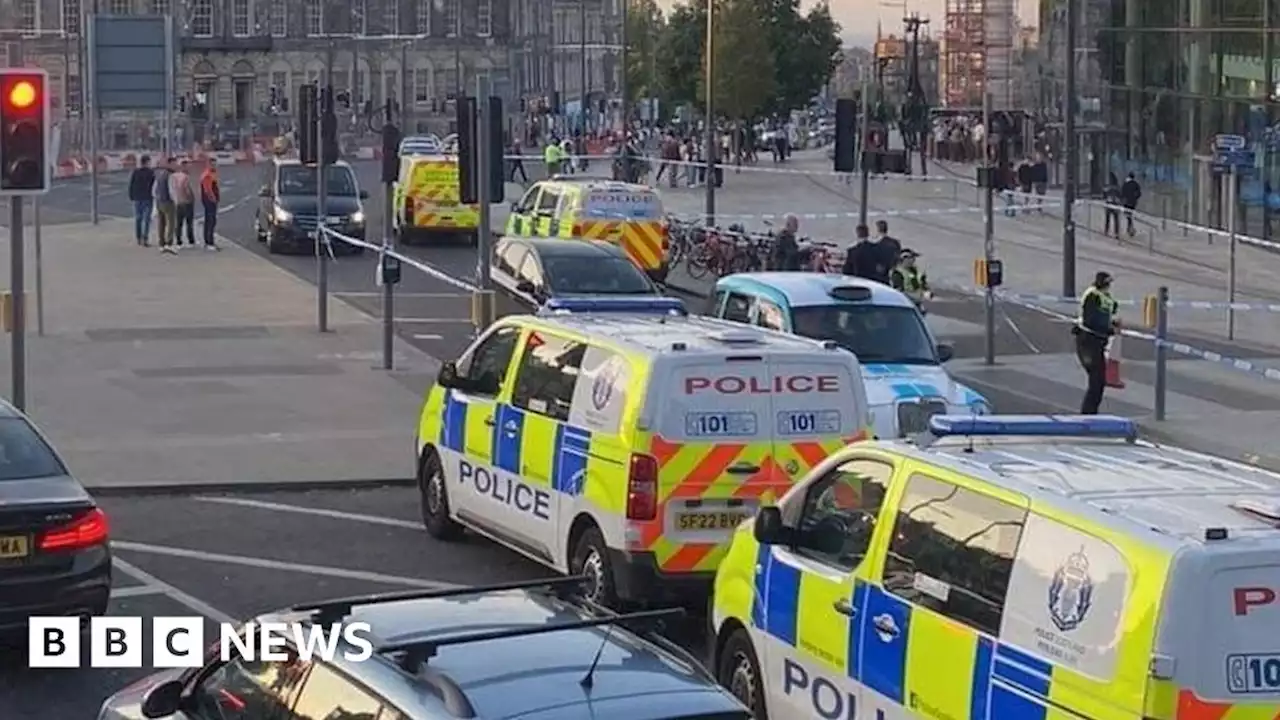 Man, 30, dies after large disturbance in Edinburgh