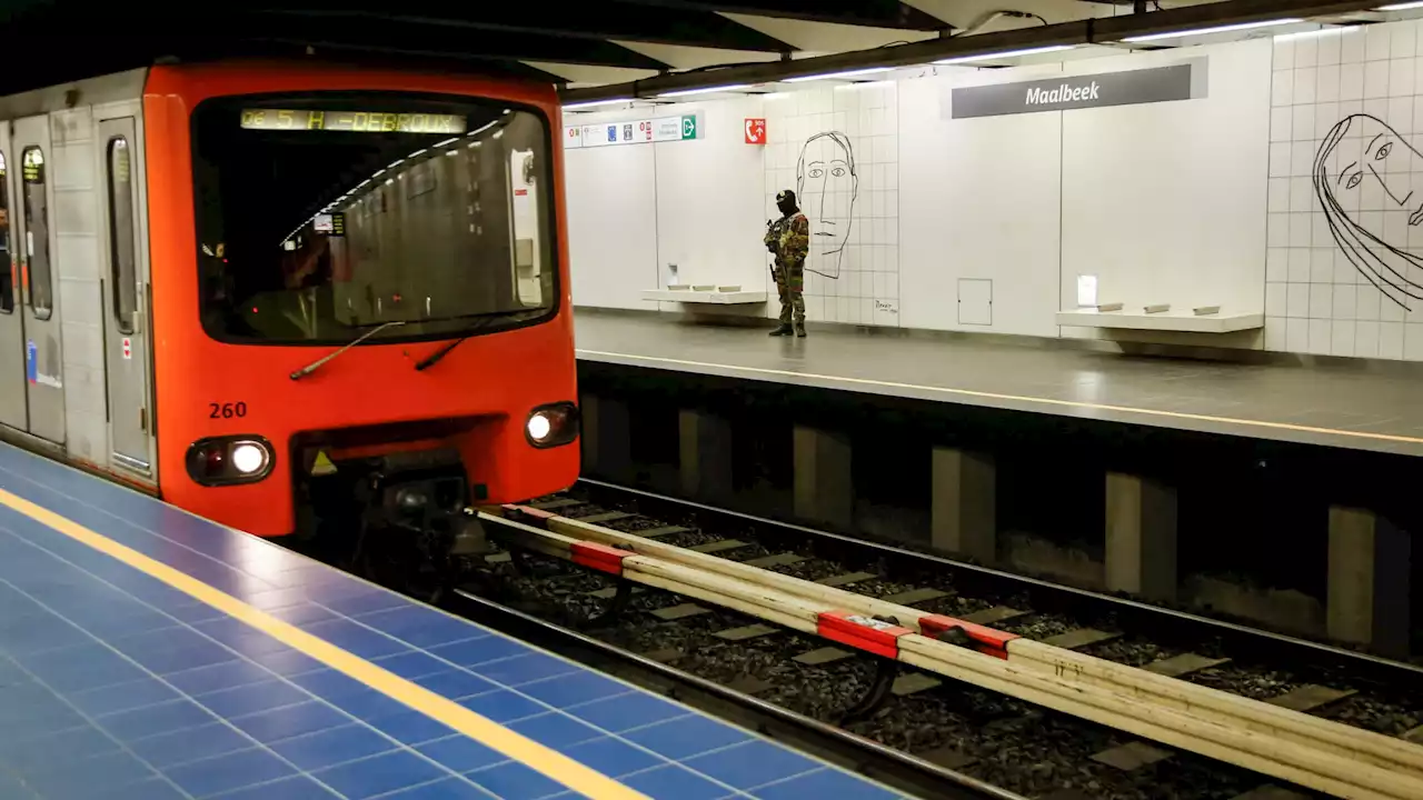 Belgique: un homme meurt dans le métro la tête coincée dans un rideau métallique