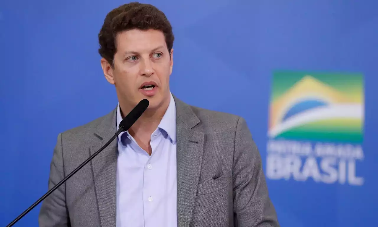 'Quem com os porcos anda, farelo come', diz Ricardo Salles após aproximação de Bolsonaro e Nunes