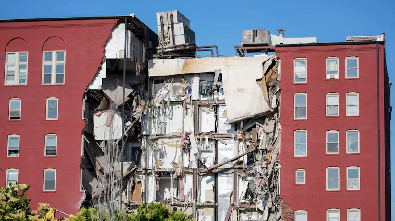 Tenants of partially collapsed Iowa building say complaints were ignored