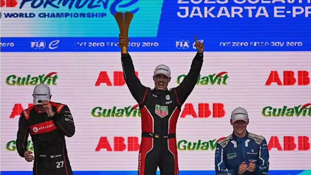 Momen Pascal Wehrlein Juara Race Pertama Formula E Jakarta - Foto 1