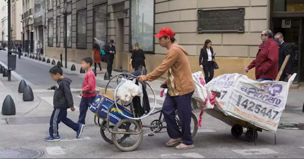 Hay 17 millones de pobres, creci� la inseguridad alimentaria y aumenta la clase media castigada