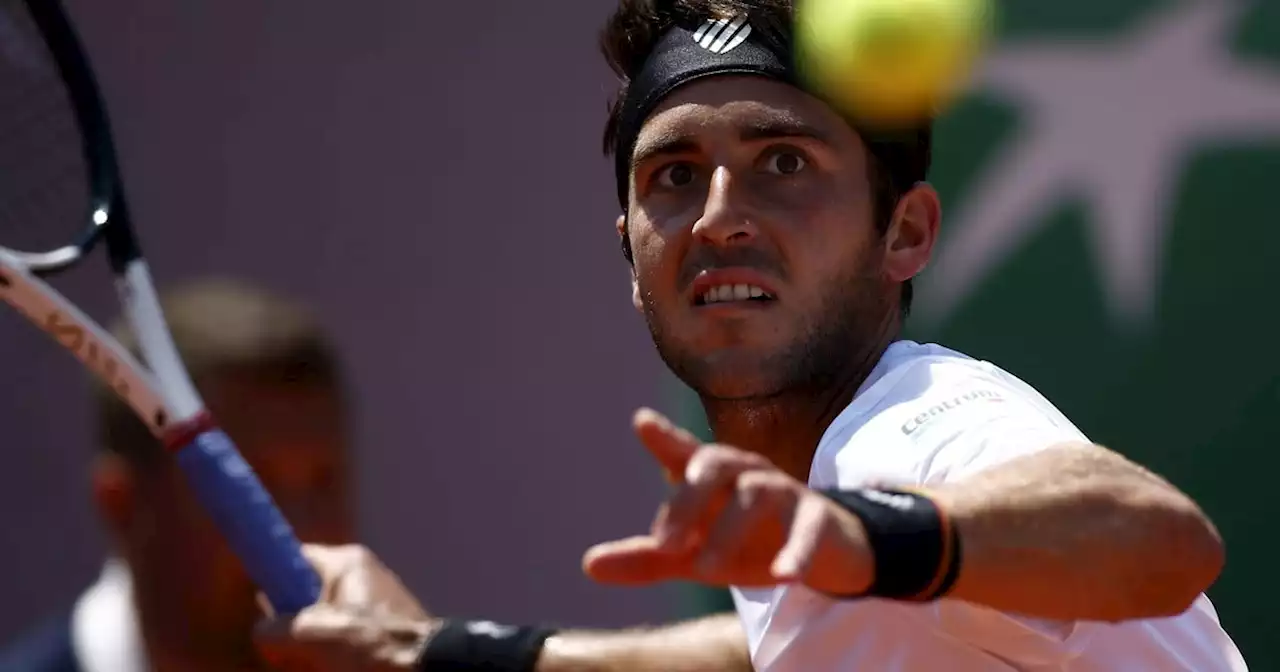 Etcheverry dio el golpe y pasó a octavos de final de Roland Garros