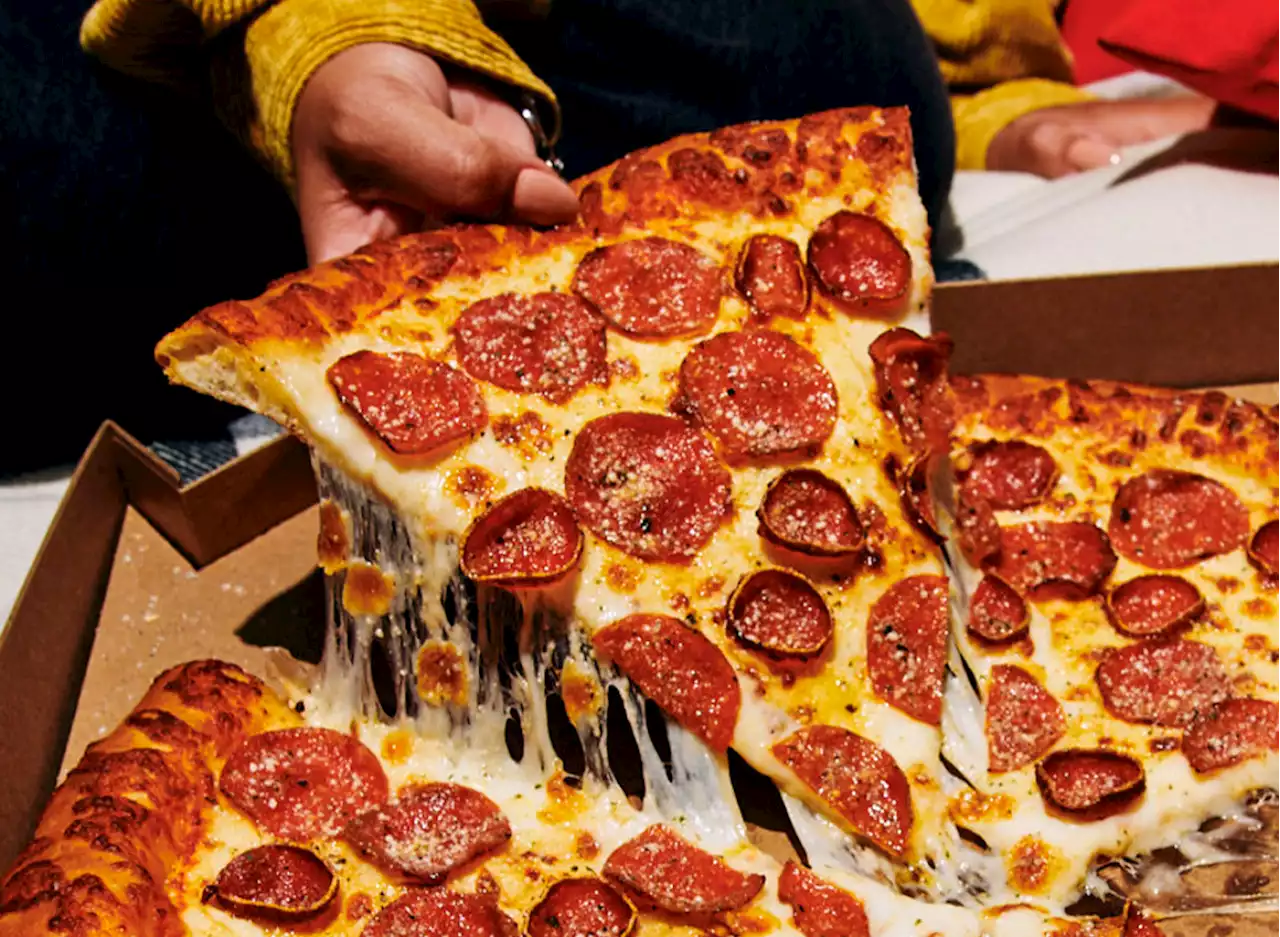 5 Fast-Food Chains That Serve the Best NY-Style Pizza