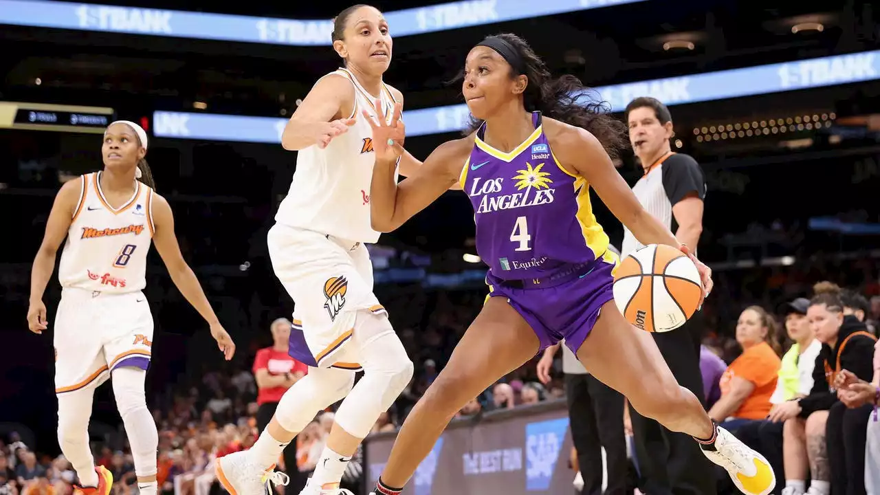 Phoenix Mercury fans wear orange for National Gun Violence Awareness Day