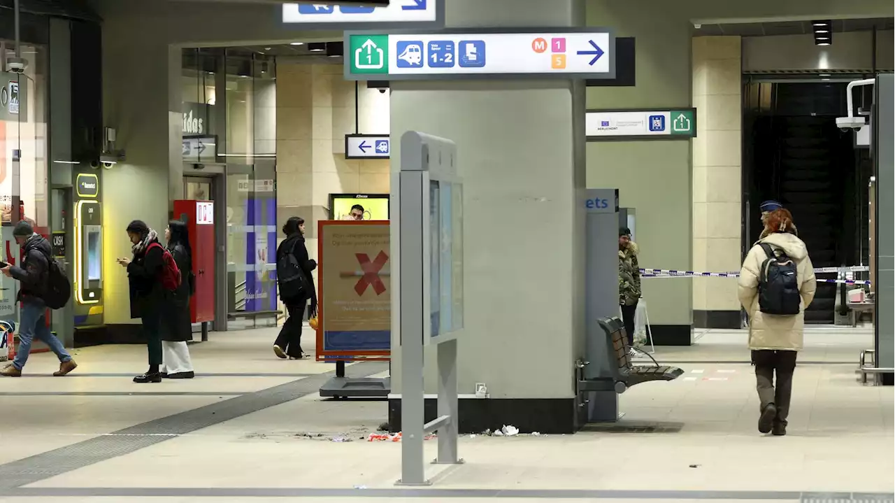 Belgique : un homme meurt la tête coincée dans un rideau métallique du métro à Bruxelles