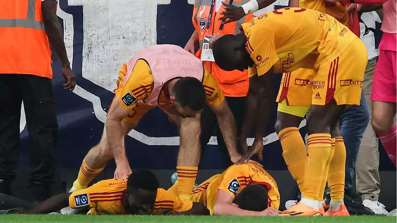 Ligue 2 : un joueur agressé lors de Bordeaux-Rodez, le match définitivement arrêté