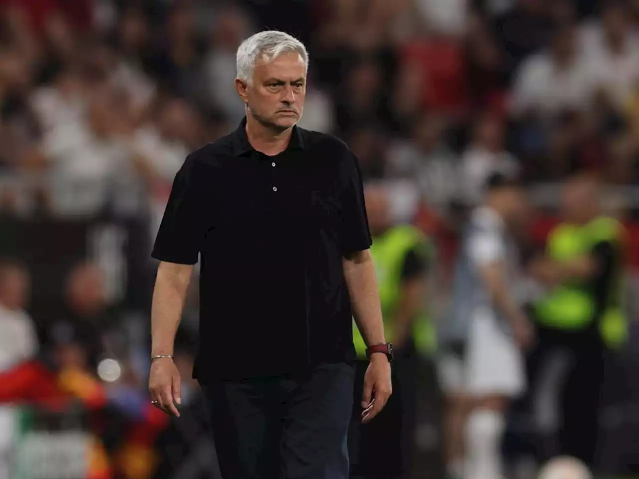 Siviglia-Roma, insulti all'arbitro: la Uefa apre un'inchiesta su Mourinho