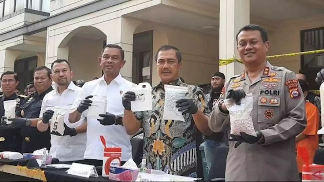 Gawat dalam Waktu 30 Menit Pabrik Ekstasi di Tangerang Bisa Hasilkan 3 Ribu Pil