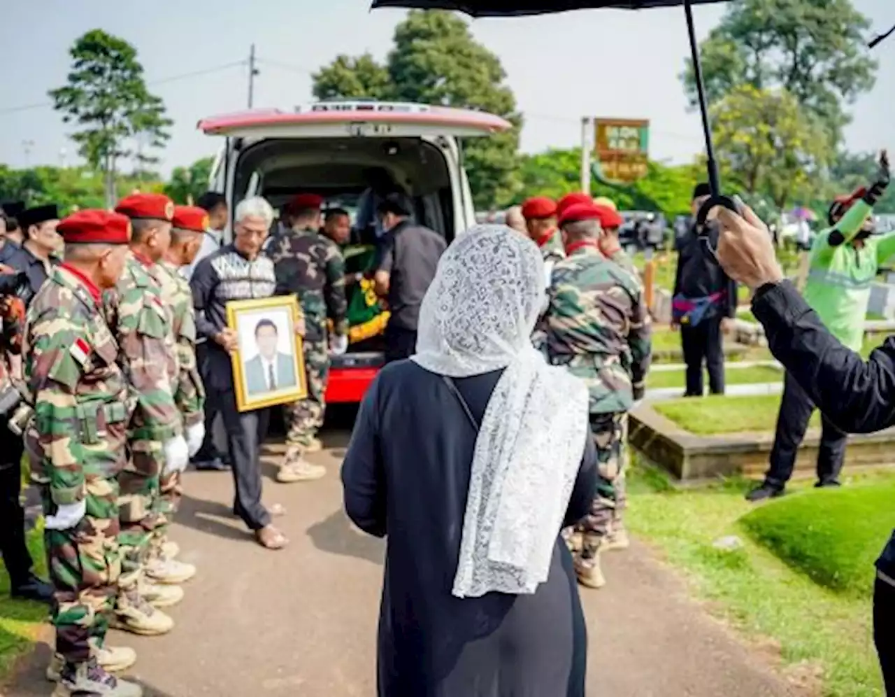 Mertua Puan Maharani Meninggal, Ganjar Pranowo Sampaikan Belasungkawa