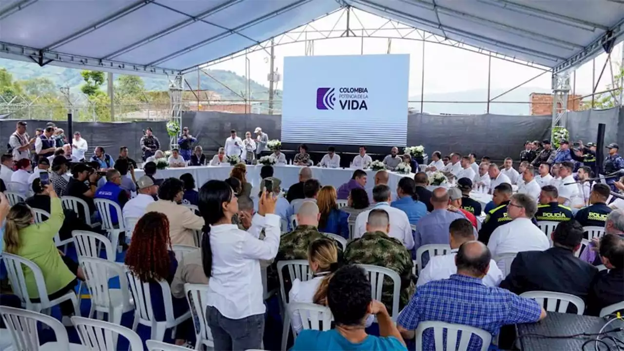 Tras varios meses de acercamientos inician diálogos con estructuras armadas organizadas de Medellín y el Valle de Aburrá